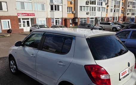Skoda Fabia II, 2011 год, 555 000 рублей, 3 фотография