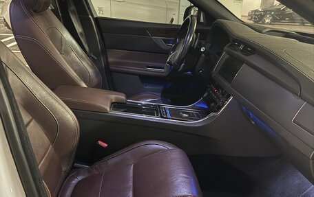 Jaguar XF II, 2017 год, 2 800 000 рублей, 8 фотография