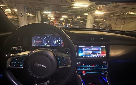 Jaguar XF II, 2017 год, 2 800 000 рублей, 11 фотография