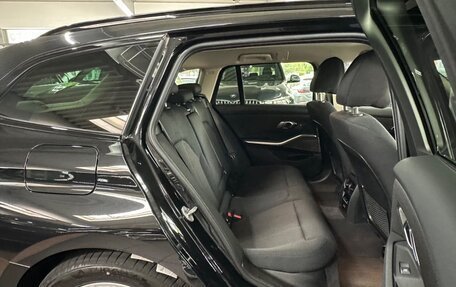 BMW 3 серия, 2022 год, 3 890 900 рублей, 21 фотография