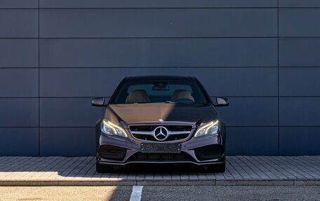 Mercedes-Benz E-Класс, 2013 год, 1 995 000 рублей, 2 фотография
