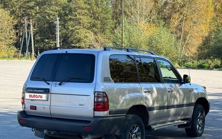Toyota Land Cruiser 100 рестайлинг 2, 2004 год, 2 800 000 рублей, 6 фотография
