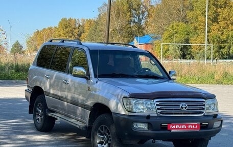 Toyota Land Cruiser 100 рестайлинг 2, 2004 год, 2 800 000 рублей, 2 фотография