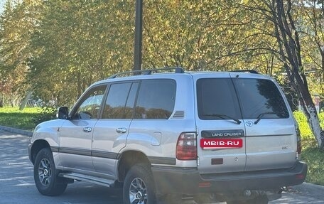 Toyota Land Cruiser 100 рестайлинг 2, 2004 год, 2 800 000 рублей, 8 фотография