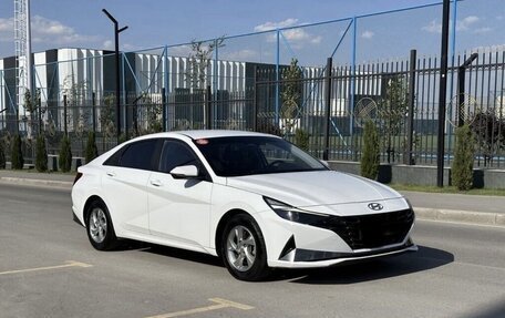 Hyundai Avante, 2022 год, 1 650 000 рублей, 2 фотография