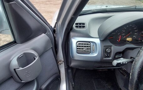 Nissan Micra II, 2001 год, 300 000 рублей, 9 фотография