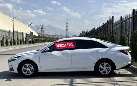 Hyundai Avante, 2022 год, 1 650 000 рублей, 3 фотография