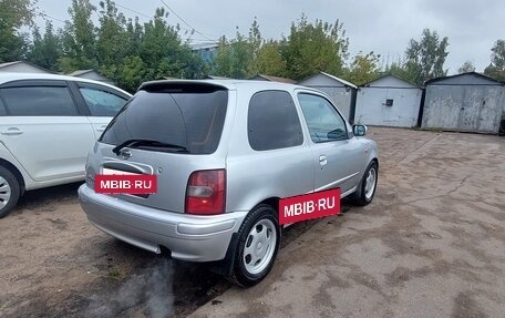 Nissan Micra II, 2001 год, 300 000 рублей, 3 фотография