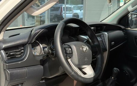 Toyota Fortuner II, 2018 год, 2 299 000 рублей, 10 фотография