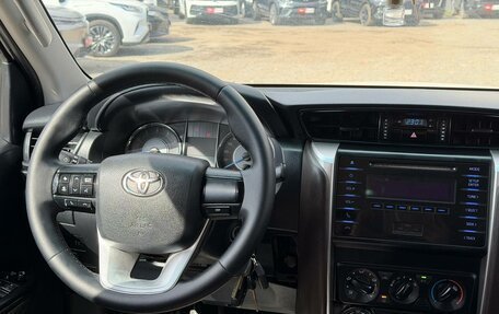 Toyota Fortuner II, 2018 год, 2 299 000 рублей, 15 фотография