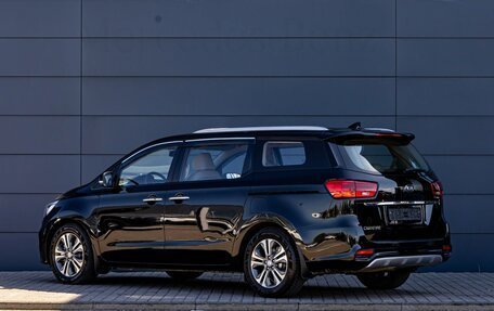 KIA Carnival III, 2019 год, 2 895 000 рублей, 4 фотография