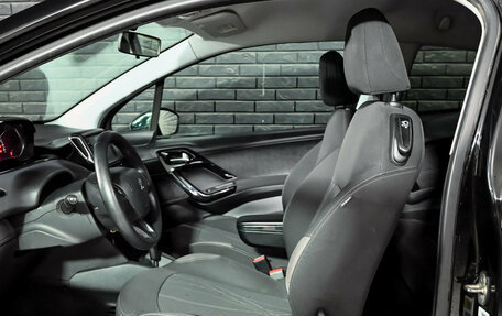 Peugeot 208 II, 2013 год, 700 000 рублей, 11 фотография