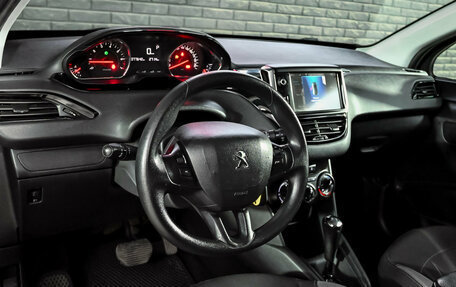 Peugeot 208 II, 2013 год, 700 000 рублей, 13 фотография