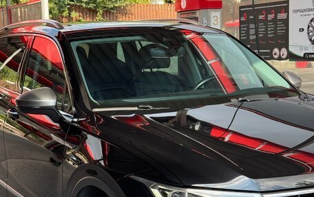 Volkswagen Tiguan II, 2022 год, 3 100 000 рублей, 3 фотография