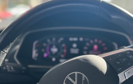 Volkswagen Tiguan II, 2022 год, 3 100 000 рублей, 12 фотография