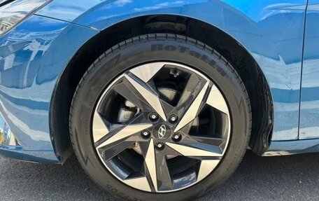 Hyundai Elantra, 2023 год, 1 490 000 рублей, 3 фотография