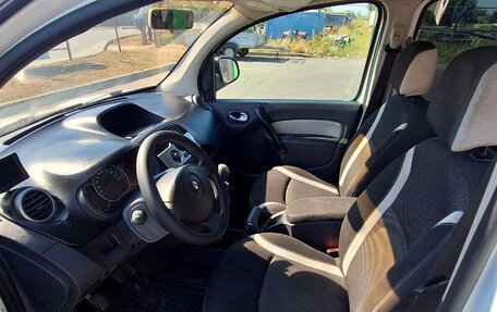 Renault Kangoo II рестайлинг, 2013 год, 799 000 рублей, 18 фотография