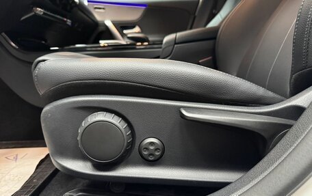 Mercedes-Benz A-Класс, 2022 год, 2 813 000 рублей, 23 фотография
