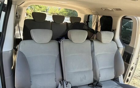 Hyundai H-1 II рестайлинг, 2014 год, 2 100 000 рублей, 11 фотография