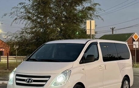 Hyundai H-1 II рестайлинг, 2014 год, 2 100 000 рублей, 7 фотография