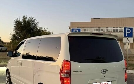 Hyundai H-1 II рестайлинг, 2014 год, 2 100 000 рублей, 5 фотография