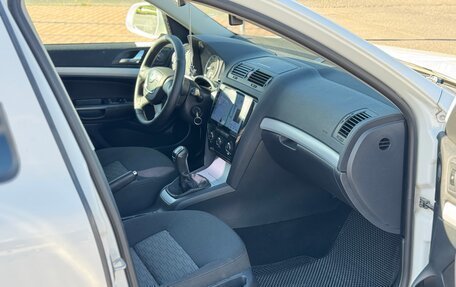 Skoda Octavia, 2011 год, 800 000 рублей, 8 фотография