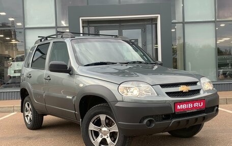 Chevrolet Niva I рестайлинг, 2017 год, 750 000 рублей, 1 фотография