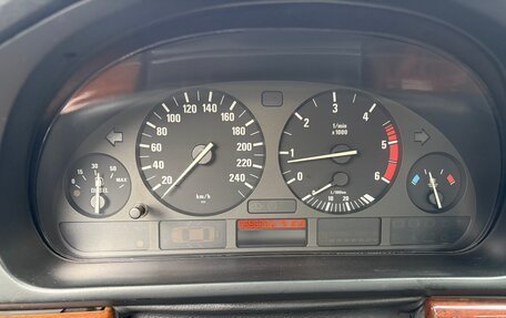 BMW 5 серия, 2001 год, 750 000 рублей, 10 фотография