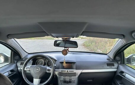 Opel Astra H, 2011 год, 330 000 рублей, 18 фотография