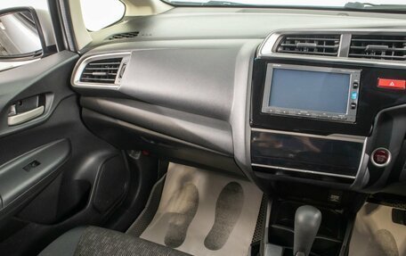 Honda Fit III, 2017 год, 1 099 000 рублей, 26 фотография
