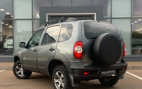 Chevrolet Niva I рестайлинг, 2017 год, 750 000 рублей, 4 фотография