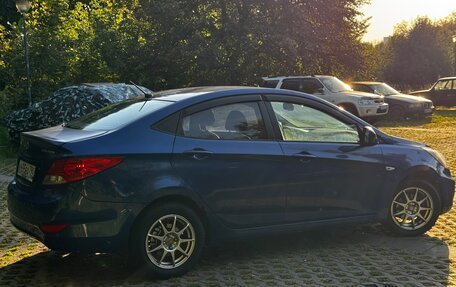 Hyundai Solaris II рестайлинг, 2011 год, 530 000 рублей, 4 фотография