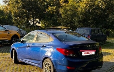 Hyundai Solaris II рестайлинг, 2011 год, 530 000 рублей, 6 фотография