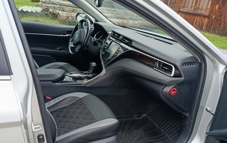 Toyota Camry, 2020 год, 2 830 000 рублей, 5 фотография
