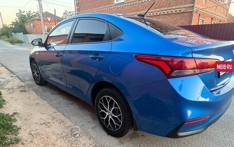 Hyundai Solaris II рестайлинг, 2018 год, 1 250 000 рублей, 5 фотография