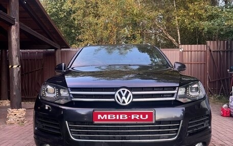 Volkswagen Touareg III, 2014 год, 2 700 000 рублей, 1 фотография