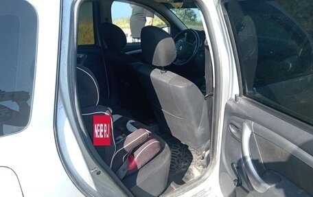 Renault Duster I рестайлинг, 2012 год, 700 000 рублей, 3 фотография