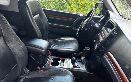 Mitsubishi Pajero IV, 2008 год, 850 000 рублей, 17 фотография