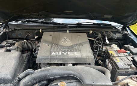 Mitsubishi Pajero IV, 2008 год, 850 000 рублей, 25 фотография