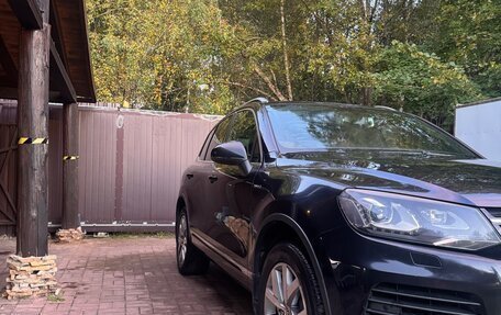 Volkswagen Touareg III, 2014 год, 2 700 000 рублей, 2 фотография
