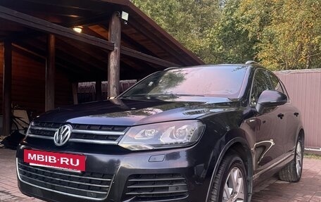 Volkswagen Touareg III, 2014 год, 2 700 000 рублей, 3 фотография