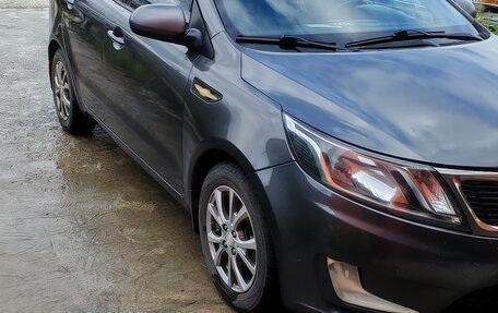 KIA Rio III рестайлинг, 2012 год, 700 000 рублей, 2 фотография