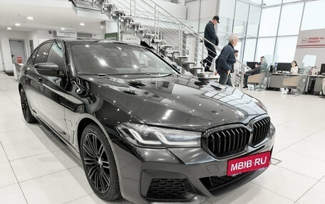 BMW 5 серия, 2021 год, 4 300 000 рублей, 3 фотография