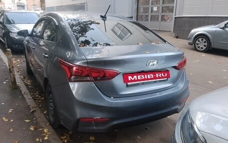 Hyundai Solaris II рестайлинг, 2018 год, 800 000 рублей, 10 фотография