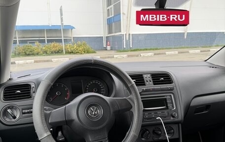 Volkswagen Polo VI (EU Market), 2015 год, 960 000 рублей, 18 фотография