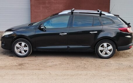Renault Megane III, 2010 год, 630 000 рублей, 2 фотография