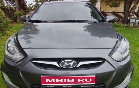 Hyundai Solaris II рестайлинг, 2012 год, 926 000 рублей, 5 фотография