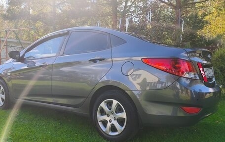 Hyundai Solaris II рестайлинг, 2012 год, 926 000 рублей, 3 фотография