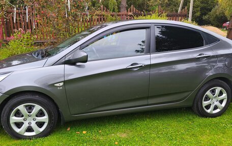Hyundai Solaris II рестайлинг, 2012 год, 926 000 рублей, 8 фотография
