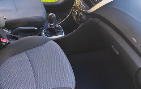 Hyundai Solaris II рестайлинг, 2012 год, 926 000 рублей, 10 фотография